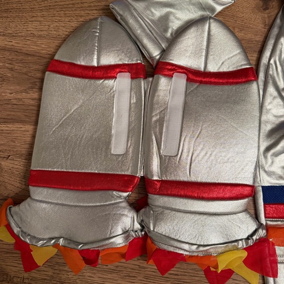 NWOT Pottery Barn Kids Silver Astronaut Costume 4-6 - Picture 2 of 6